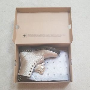 1460 pascal glitter gold